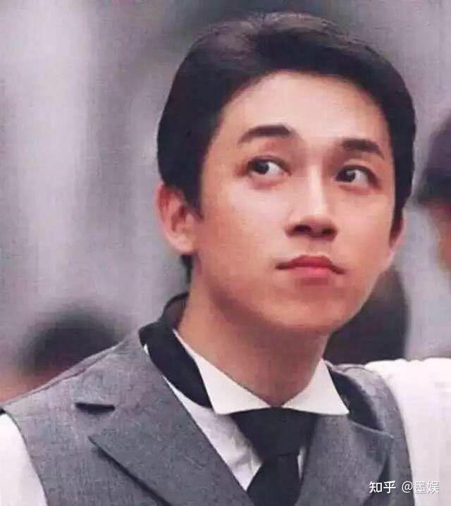 看到娱乐圈的“扁头族”,我终于治好了自己的精神内耗 - 知乎
