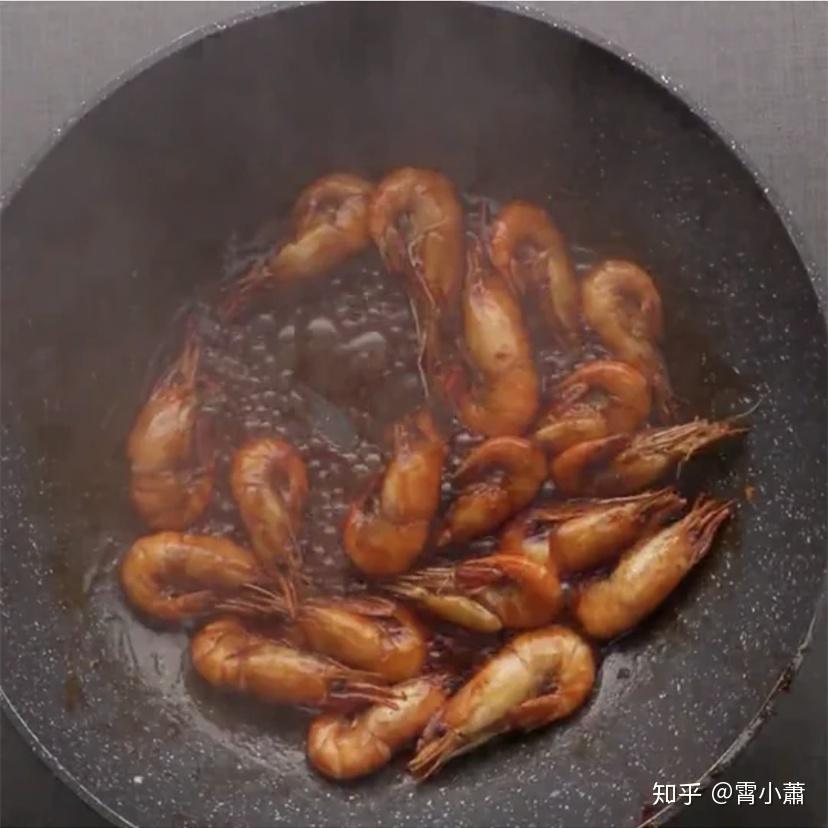 如何挑选炒菜油 v2-a077d40ae562a96ef140820eca006023_r.jpg