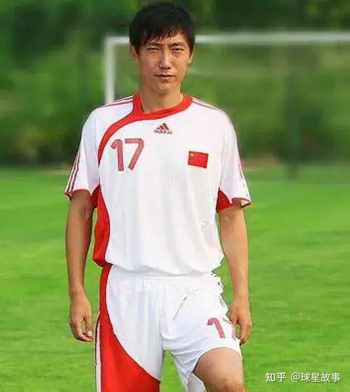 中国足球史上十大前锋,登陆五大联赛第一人,杨晨排名第一 - 知乎