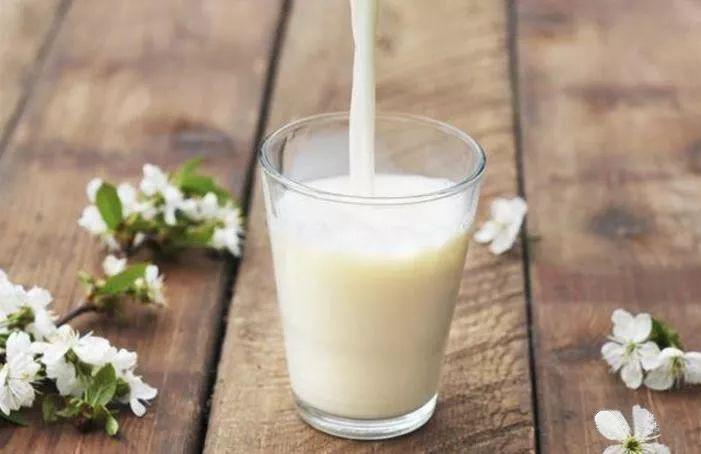 天天喝牛奶补钙效果好处多,但高钙奶效果