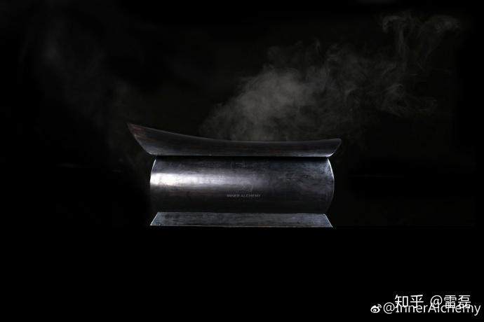 梦见抬棺材摔碎了，寓意与解析