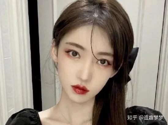 网红李由是男是女变性了吗 李由个人资料微博以前的照片长啥样 - 知乎