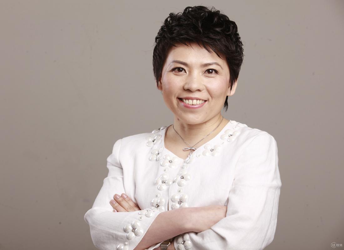 乒乓女王邓亚萍 v2-a1394ae0df8d52bbf2e2b89cc29f1146_1440w.jpg?source=172ae18b