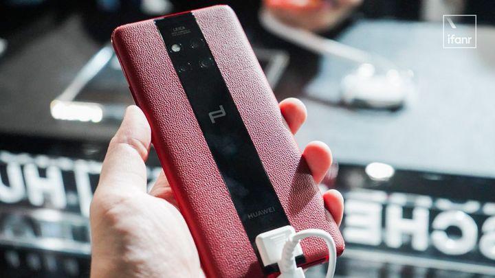 华为 Mate 20 系列上手评测:史上最贵华为旗舰,体验如何?-华为mate20价格?