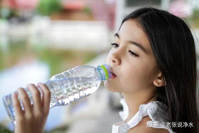 减脂喝水表_喝水减肥法时间表8杯水图片_8杯水正确喝水时间表减肥学生