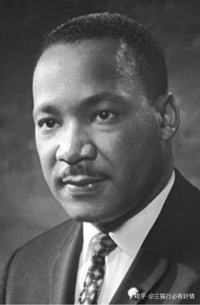 1600年:意大利哲学家乔尔丹诺·布鲁诺因宣扬"太阳是神"而在罗马被