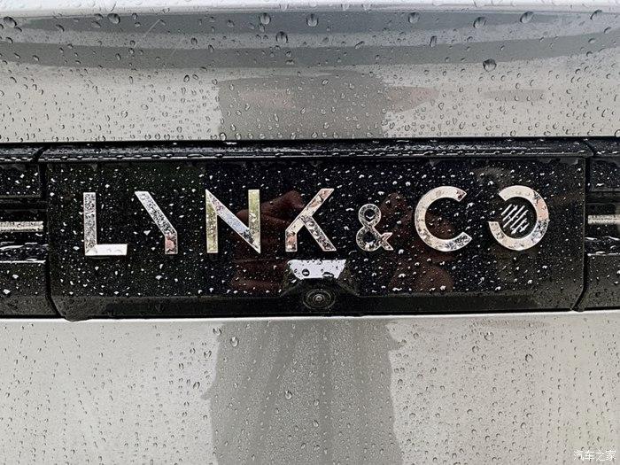 领克logo细节无处不在.