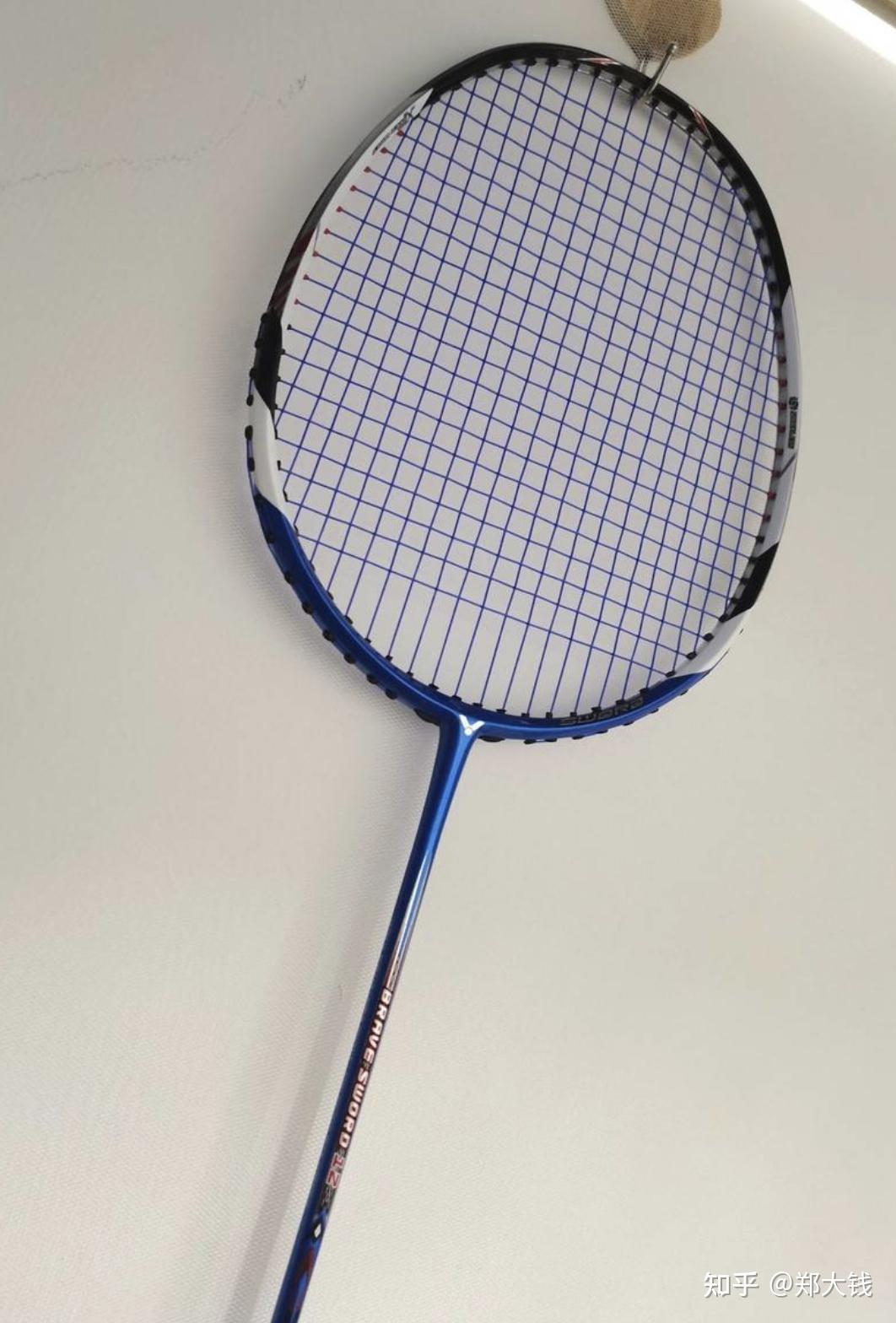 8女神节适合送礼的高颜值羽毛球拍推荐 - 知乎