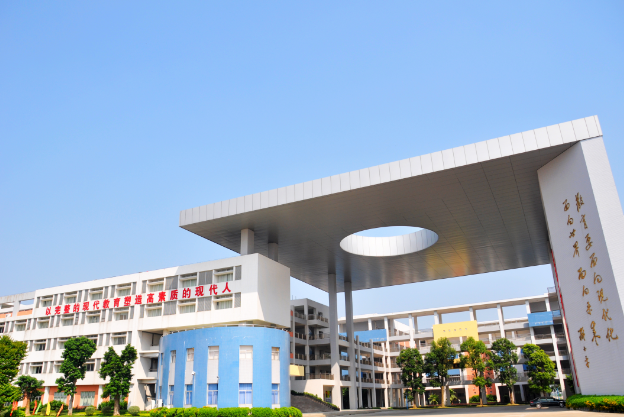 民办教育一线报道系列之践行本真教育让生命绚丽绽放