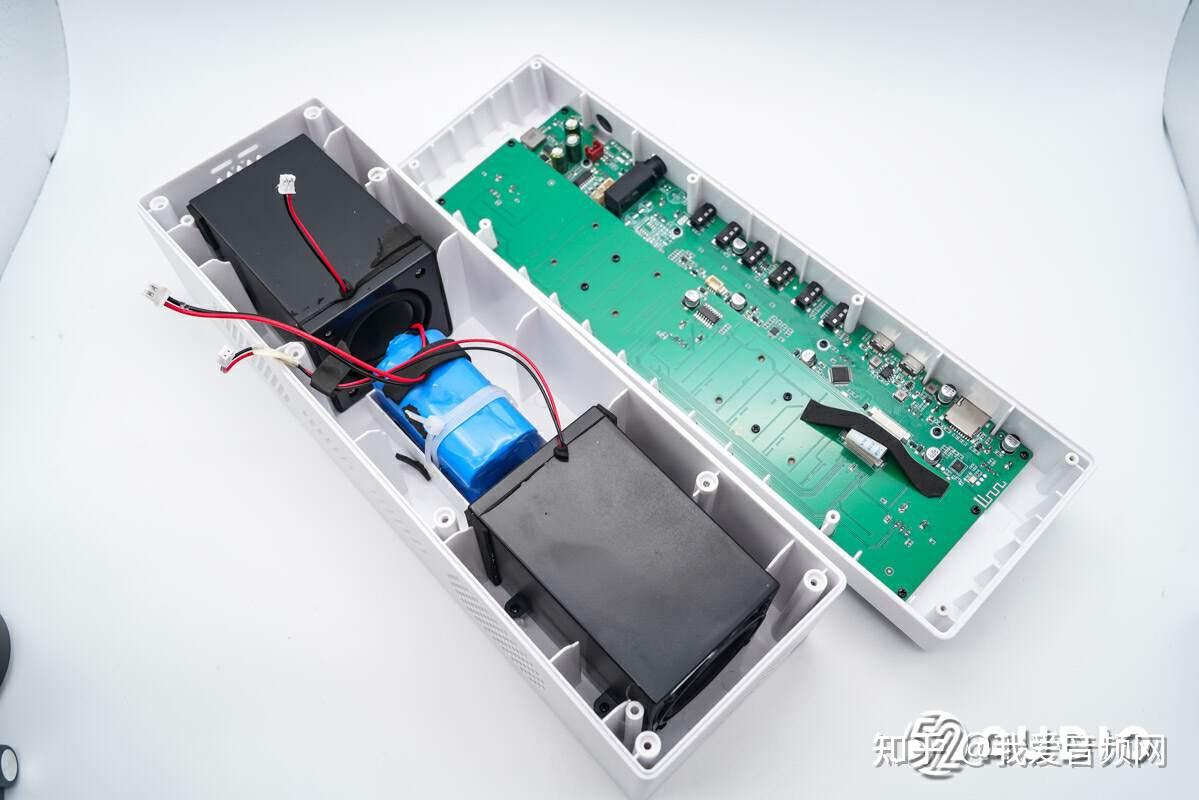 earise雅兰仕h8数字直播声卡音响拆解,自带多种音效,一键切换便捷调控