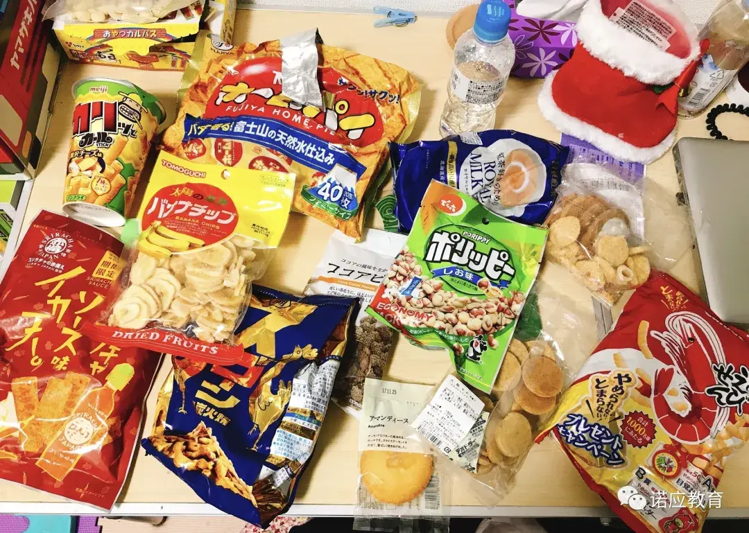 相信在日本留学的小伙伴们,看到这样琳琅满目的场景并不陌生,如果一天