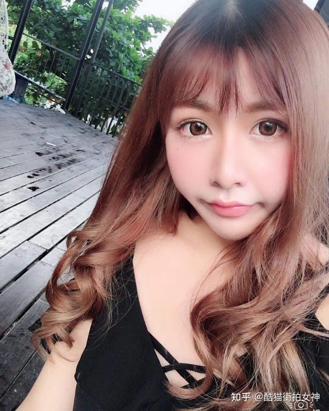 ins网红美女周念薰