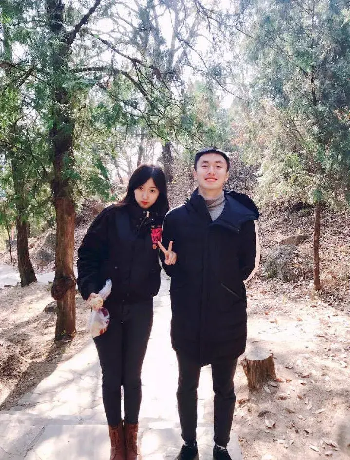 为男友诚邀妹子“双飞”的清华学霸马艺妮被实名举报,一连串黑料令人乍舌! - 知乎
