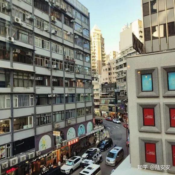 香港全面取消楼市调控,房价已跌回 7 年前,如何看待此举?背后的原因有哪些? - 知乎