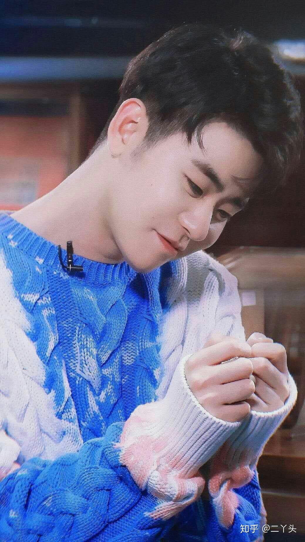 有没有张云雷的好看的,惊艳的图片?想要拿来做壁纸? - 知乎