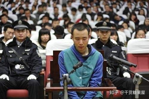 女留學生江歌被殺案,於歡辱母殺人案,藥家鑫案……這些案件在法官宣判