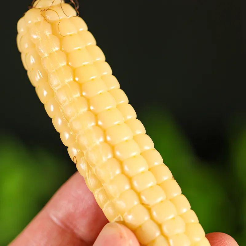 软萌可爱的拇指玉米,巴掌大小,确是宝宝的最爱,一口吃出小时候的玉米