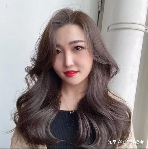 美发店/发廊/理发店发型师/造型师朋友圈文案大全第6期【51~60】