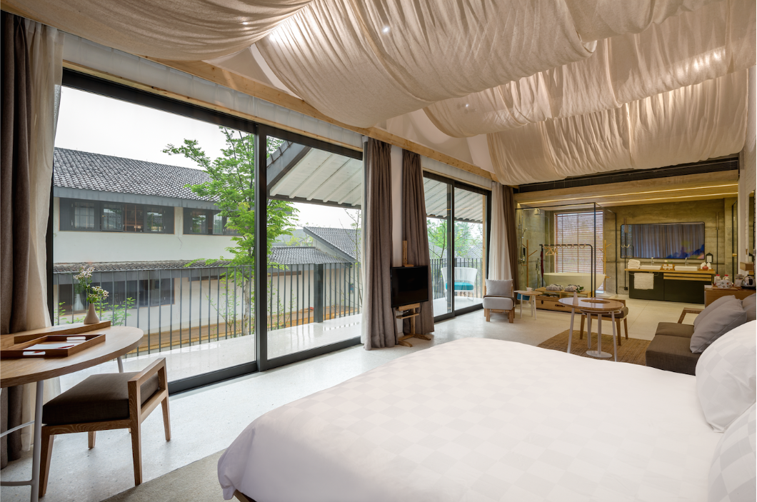 华住集团高端酒店事业部携旗下花间堂高端酒店考察龙川云栖谷文化旅游