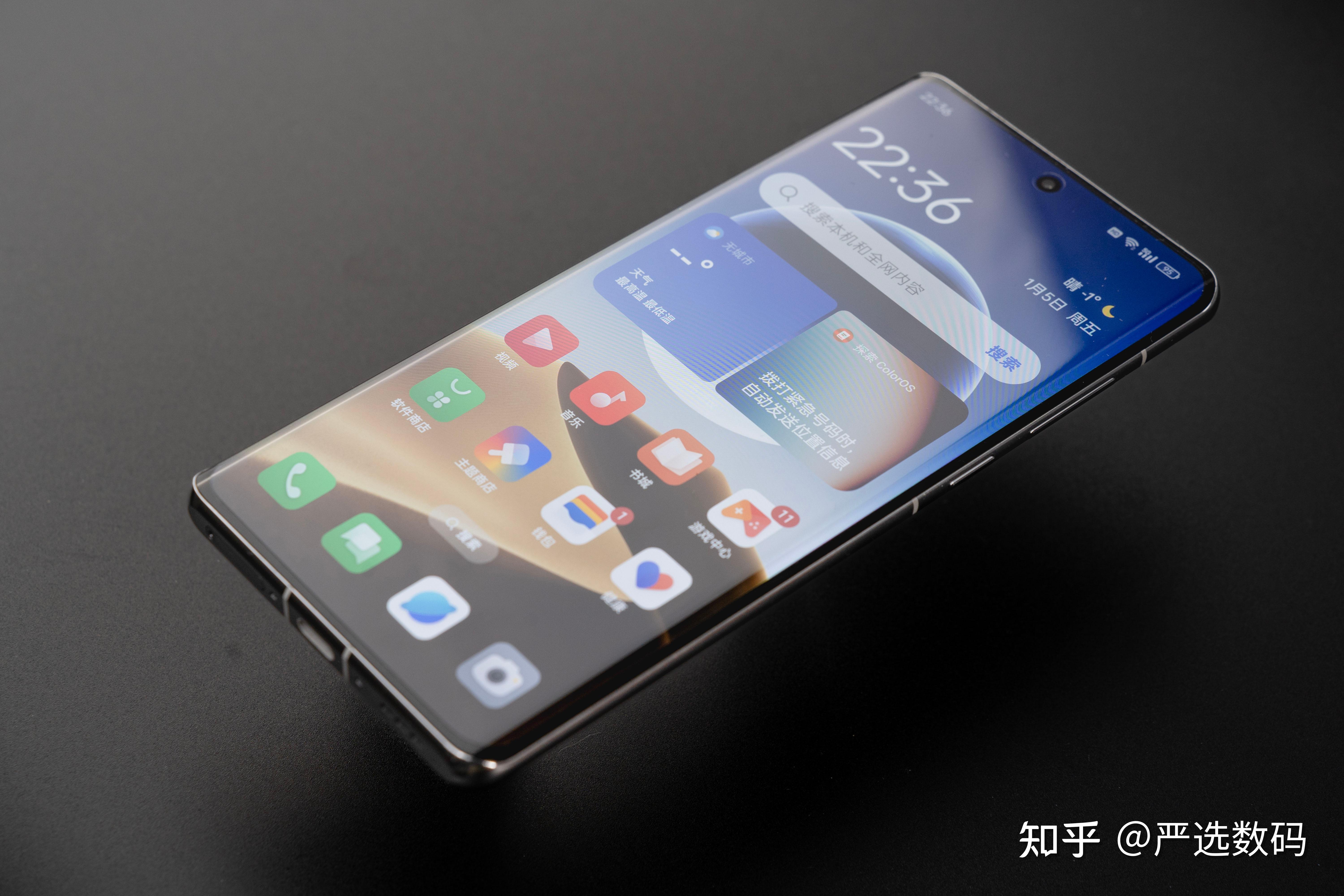 电池和充电两款手机都是内置5000mah电池,其中vivo支持120w闪充,oppo