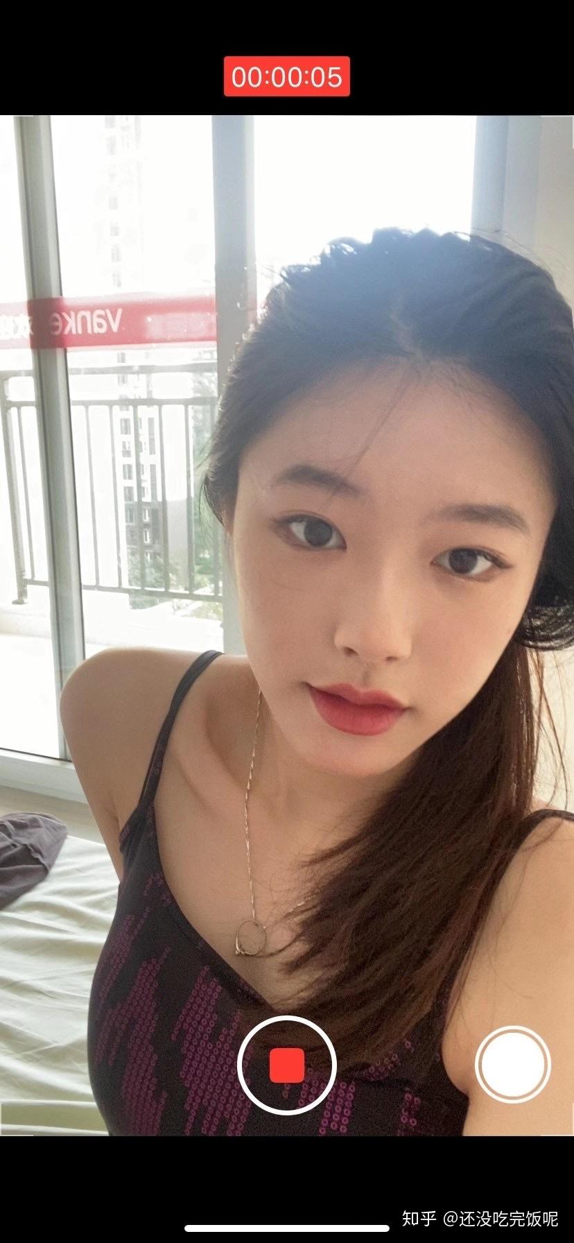 你们身边有什么素人美女吗颜值身材巨好的那种