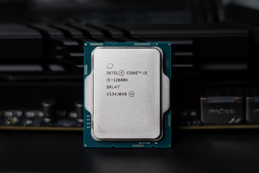 相比较英特尔 core i9-12900k处理器,或许英特尔 core i5-12600k更加