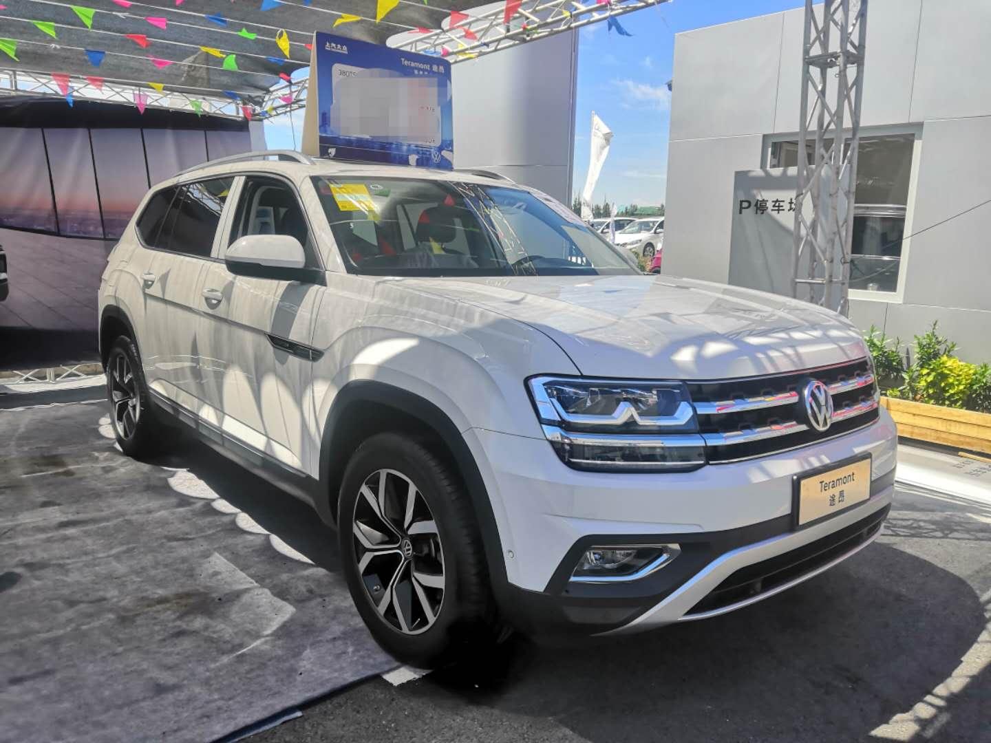 实拍车展看车2020款途昂380豪华版