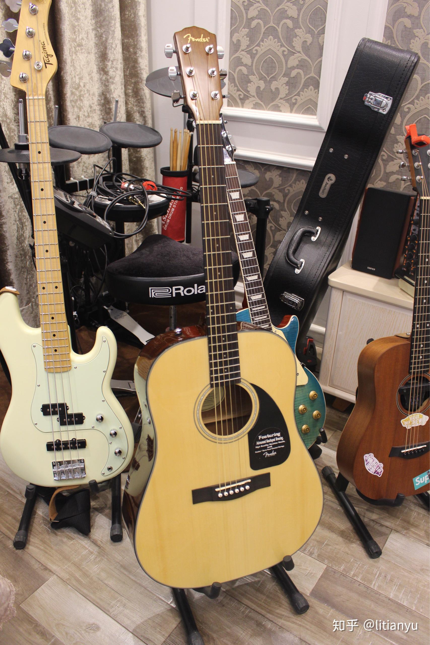 一个没钱的吉他爱好者聊聊他见过的二十多把千元吉他