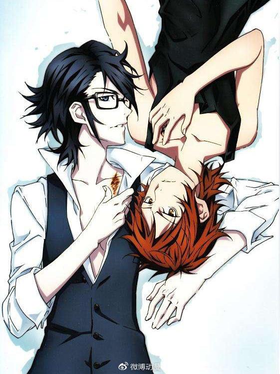 "除了双王cp,她还非常喜欢伏见猿比古和八田美咲这一对,"青年伏见一脸