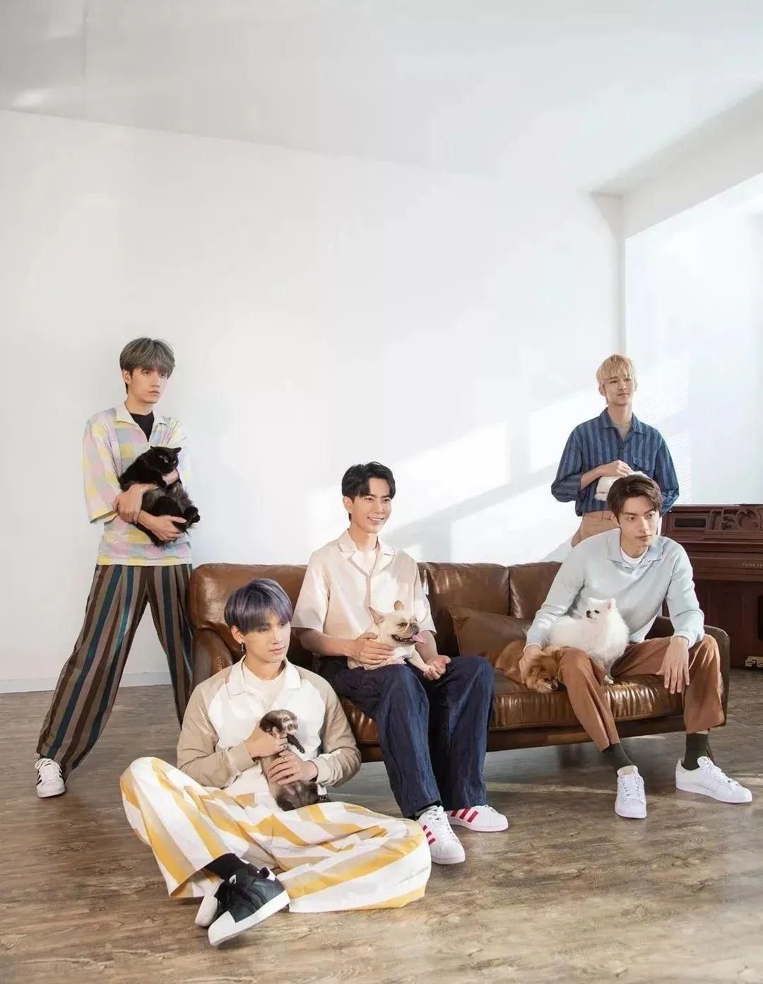 这双50岁的神鞋竟有这么强大的明星后援团