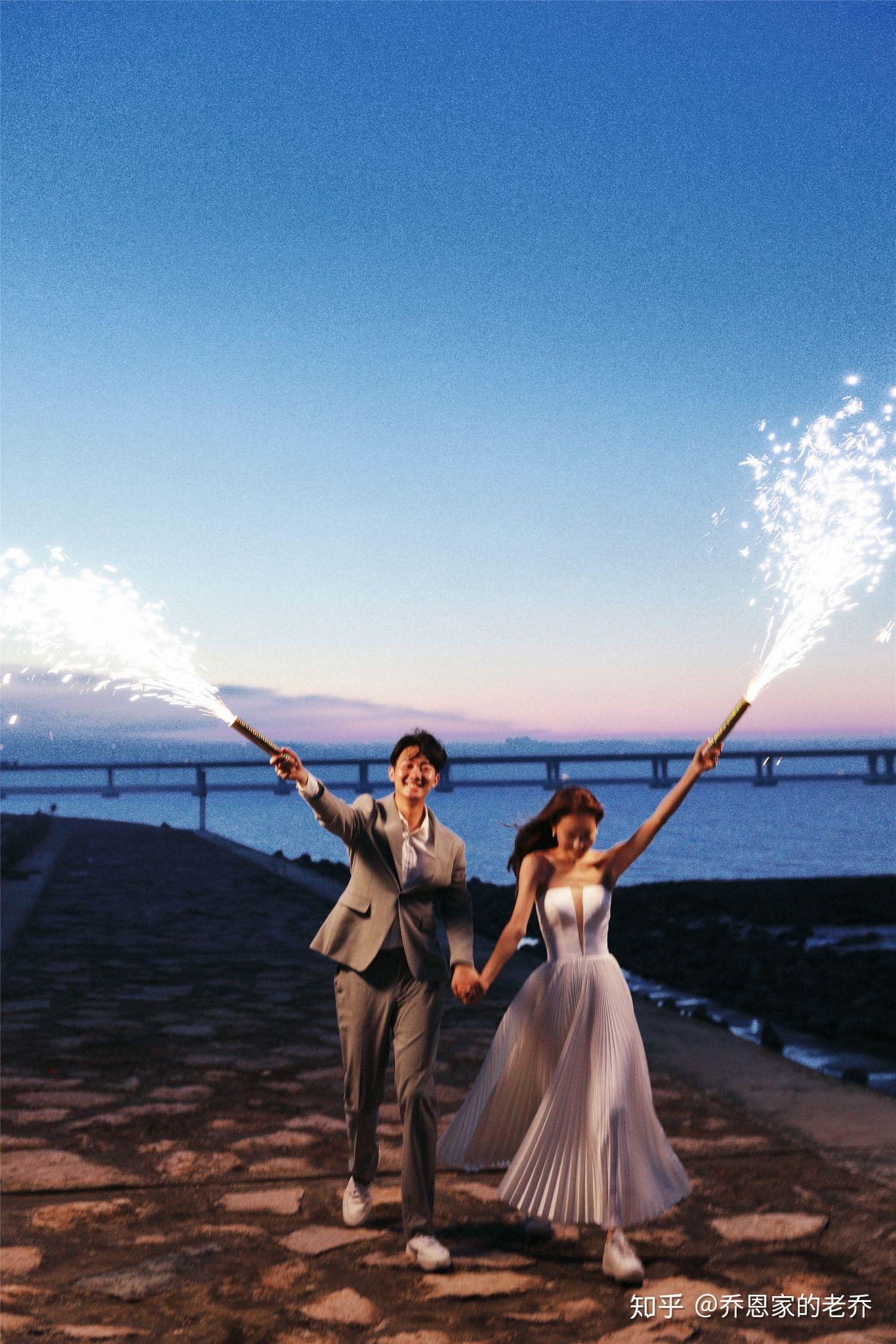 超级浪漫的海边夜景婚纱照 - 知乎