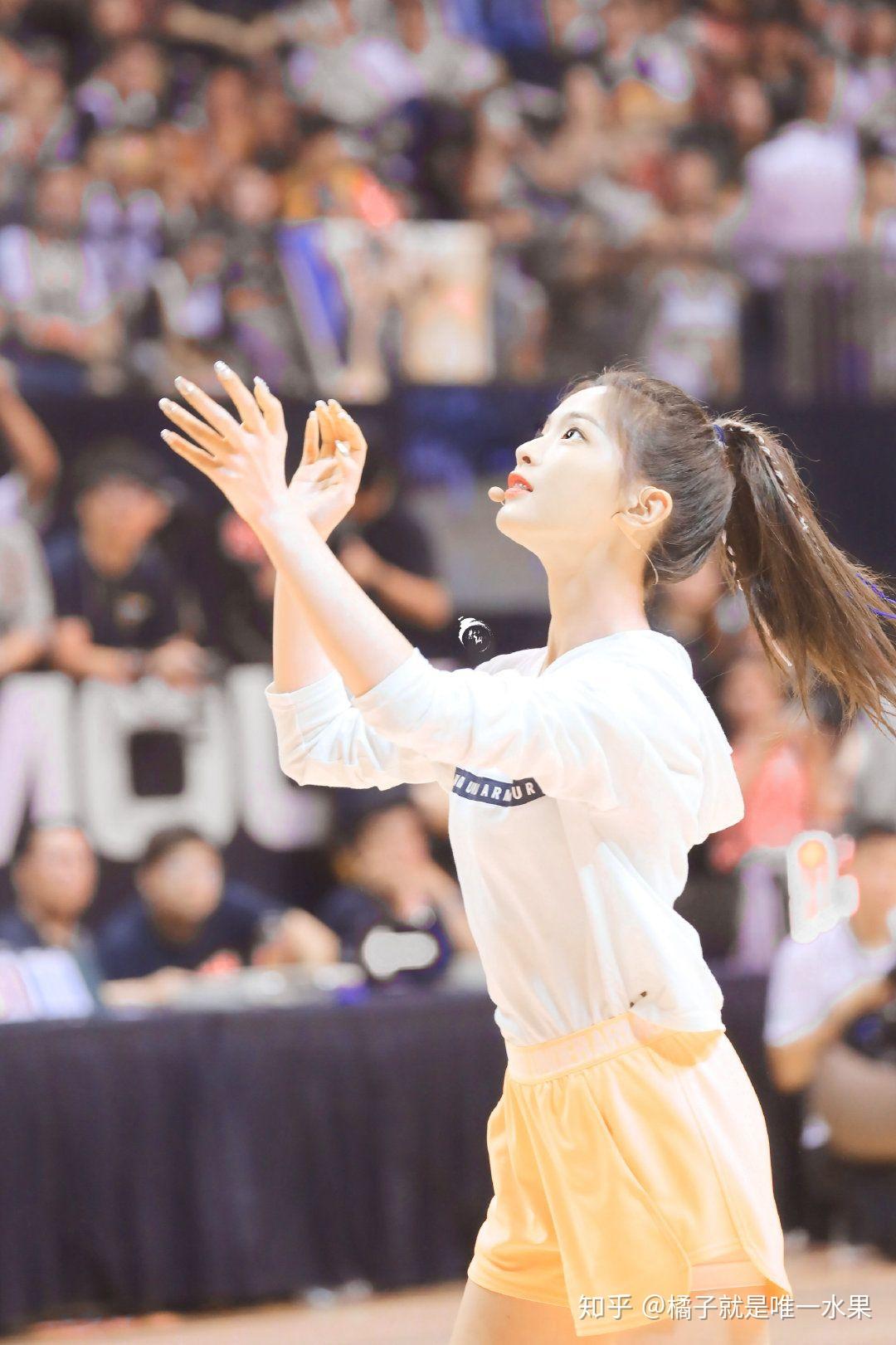 如何评价杨超越填词的《我的妈妈》的动漫单曲