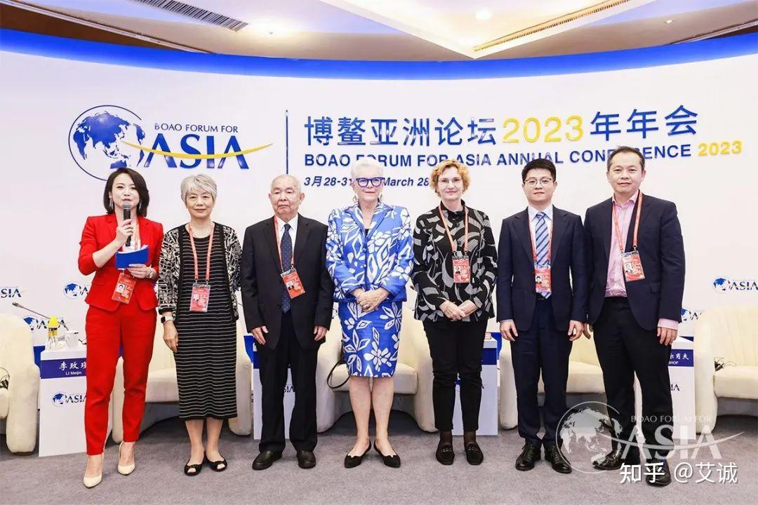 央广网博鳌亚洲论坛李玫瑾艾诚与新西兰第一任女总理温暖对话未来教育