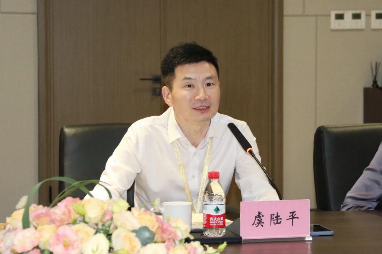 签约仪式上,虞陆平首先对成刚一行的到访表示热烈欢迎和衷心感谢,随后