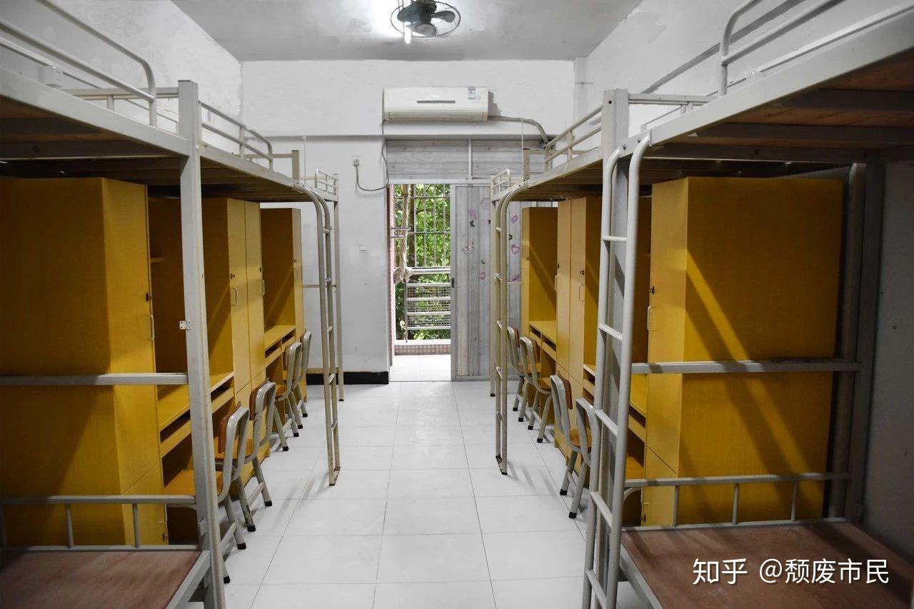 荆州技师学院寝室图片图片
