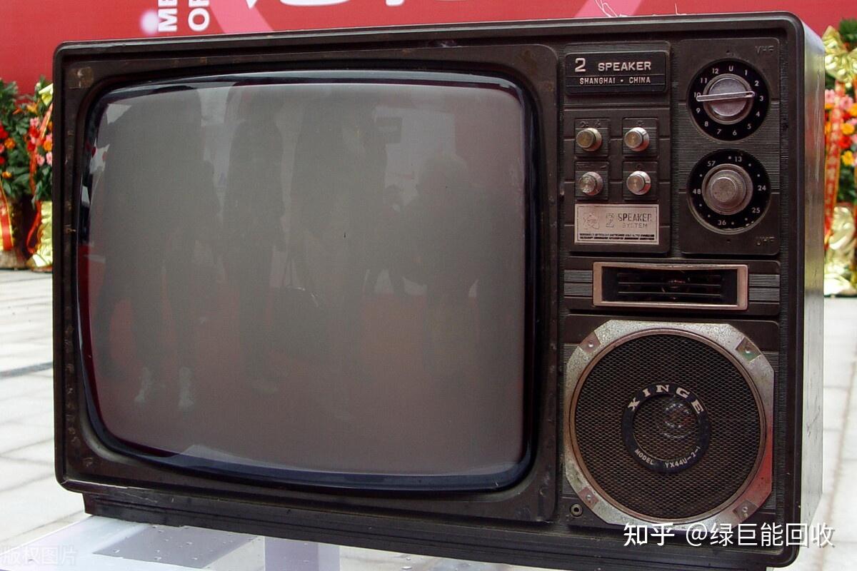 老家的旧电视机这么值钱千万别丢否则后悔死