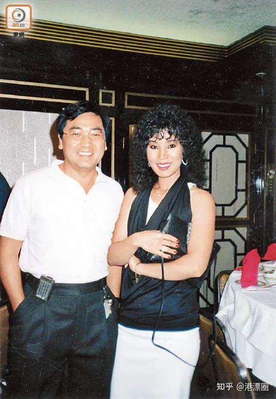 在综艺《女儿们的男朋友》里,秦沛一整个就是大写的"护女狂魔".