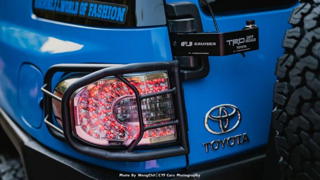 玩越野还得看它！丰田FJ酷路泽尽显猛男真本色-丰田fj酷路泽易车网