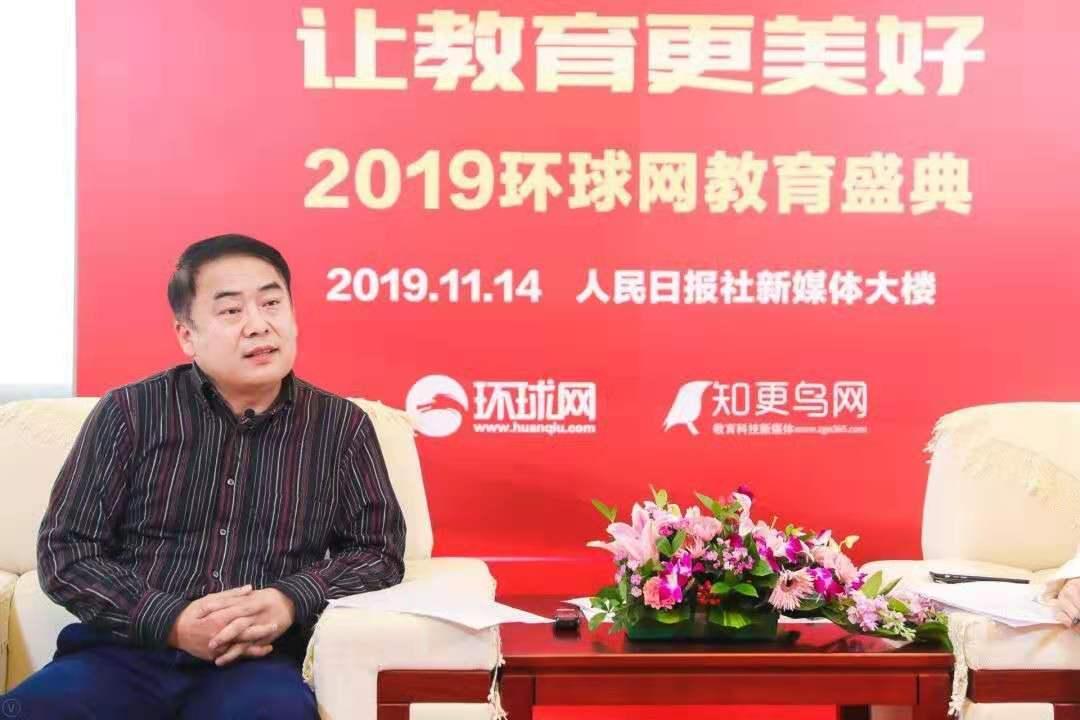 驰声科技丁俊华教育公益就像阳光和雨水缺一不可