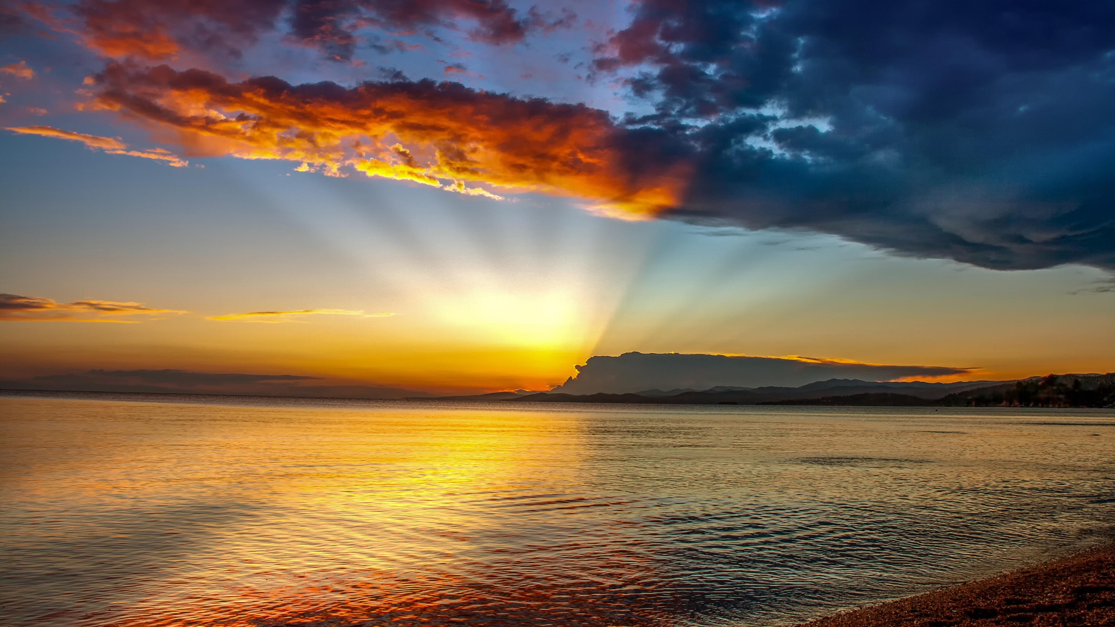 有哪些好看到爆的蓝色系壁纸