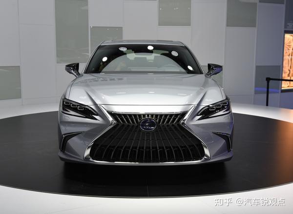 奔驰c200怎么样_奔驰 c200_奔驰gla200和奔驰c200