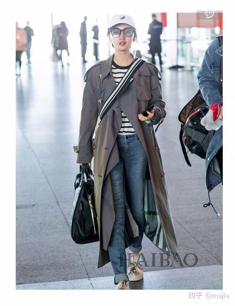 巴宝莉周冬雨同款风衣