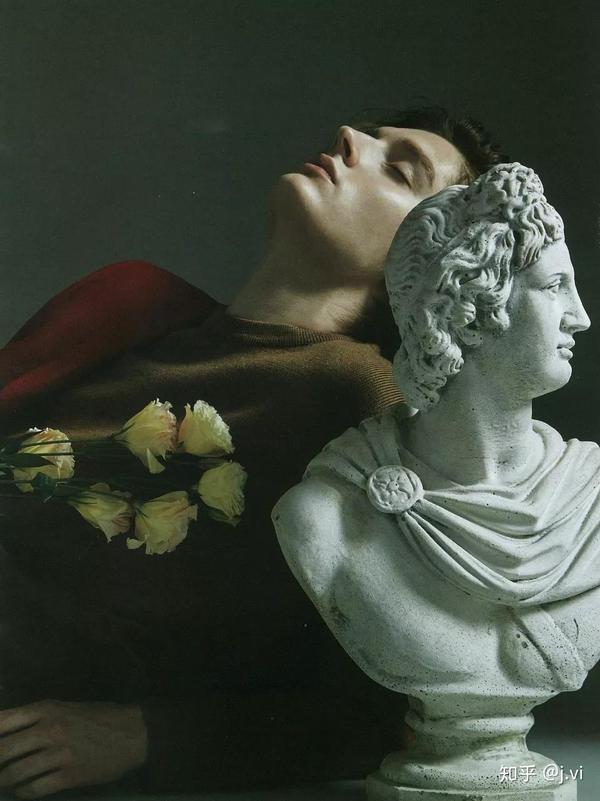 "雌雄同体"模特惊艳全网,逆天侧颜魔鬼身材…网友:这么好看一定是男孩