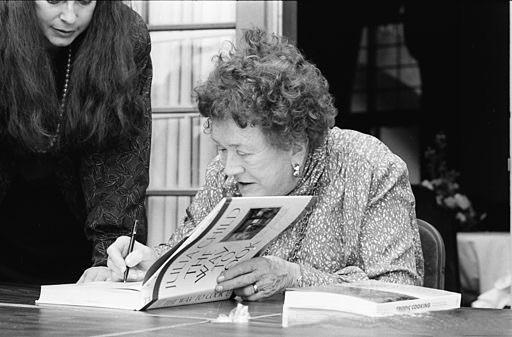 "我不是一个知识分子"法餐厨神朱莉娅·查尔德这样自诩 - 知乎