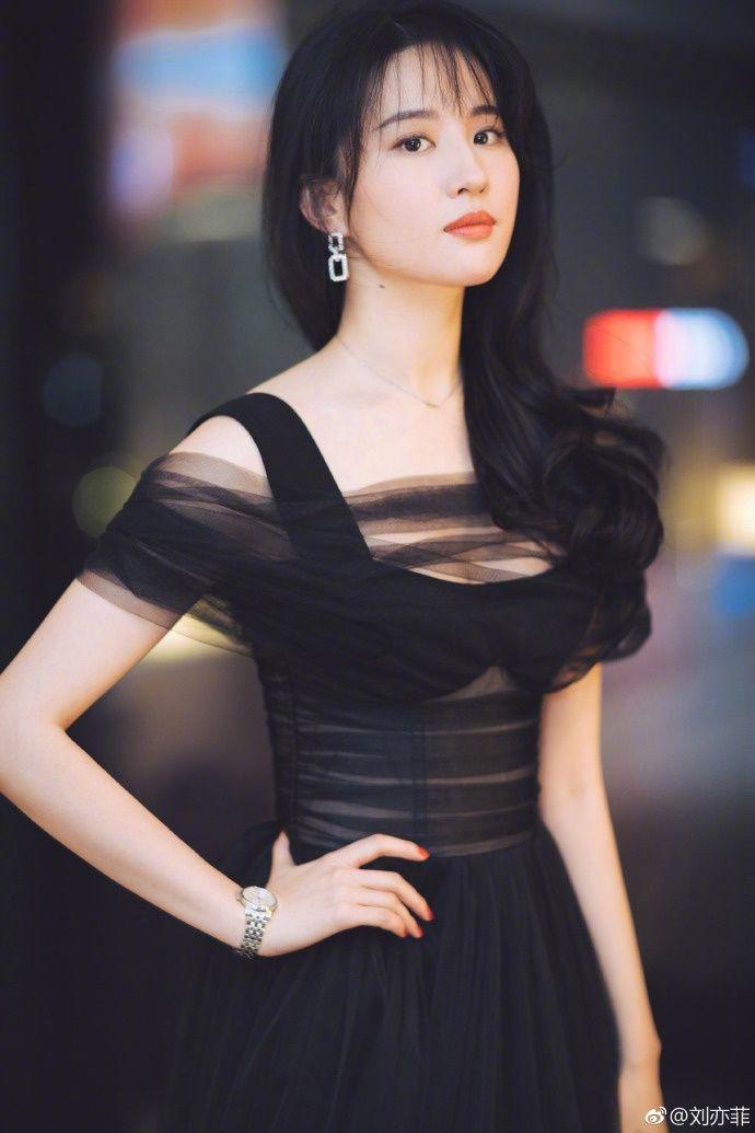 更新最近使用的绿色系壁纸 太爱绿色了!!(绿色壁纸ins风纯色系)