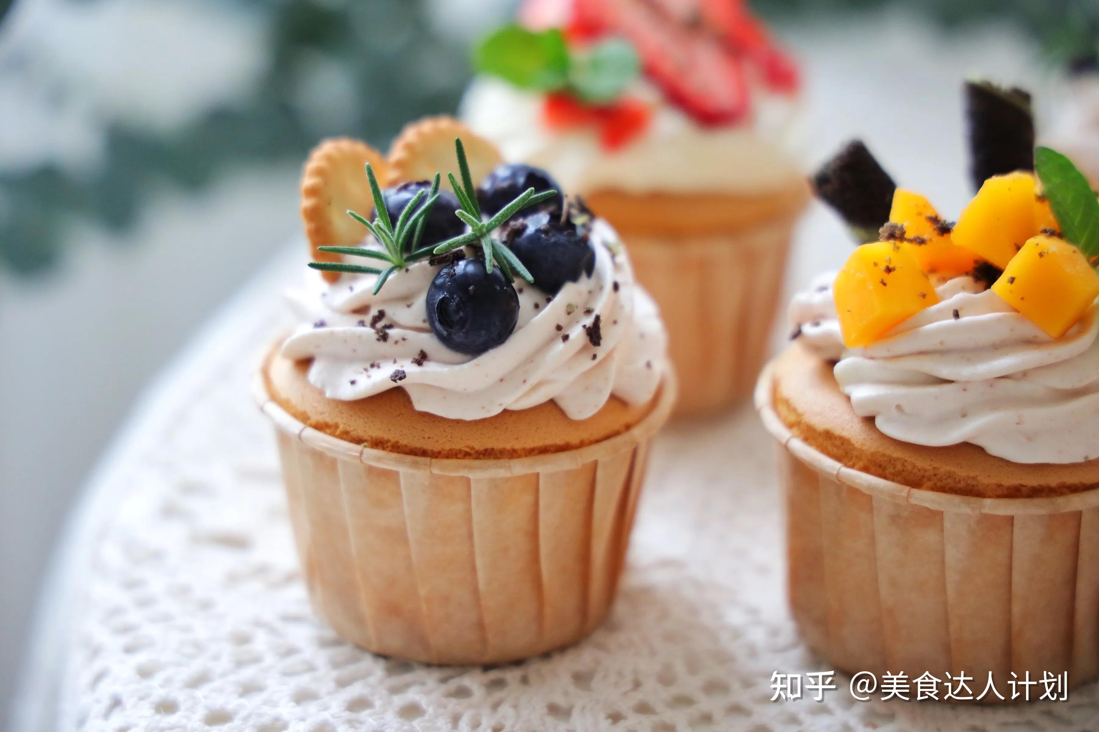 纸杯戚风蛋糕在做法上,也属于入门级的烘焙美食.