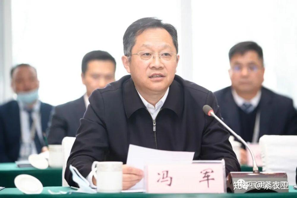 因禄口机场疫情防控不力,南京市卫健委主任被免职,副市长被记过处分