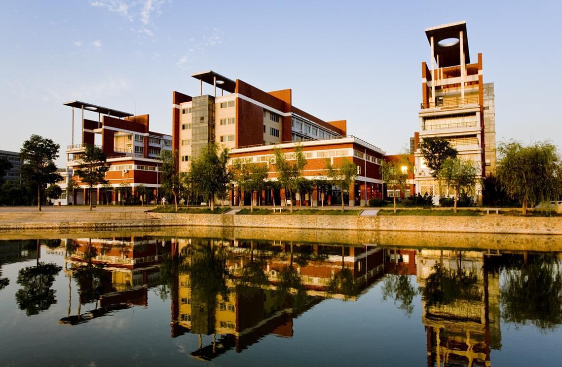上海海洋大学等,在这些非211大学中,就有这么一所大学,位于河南,在