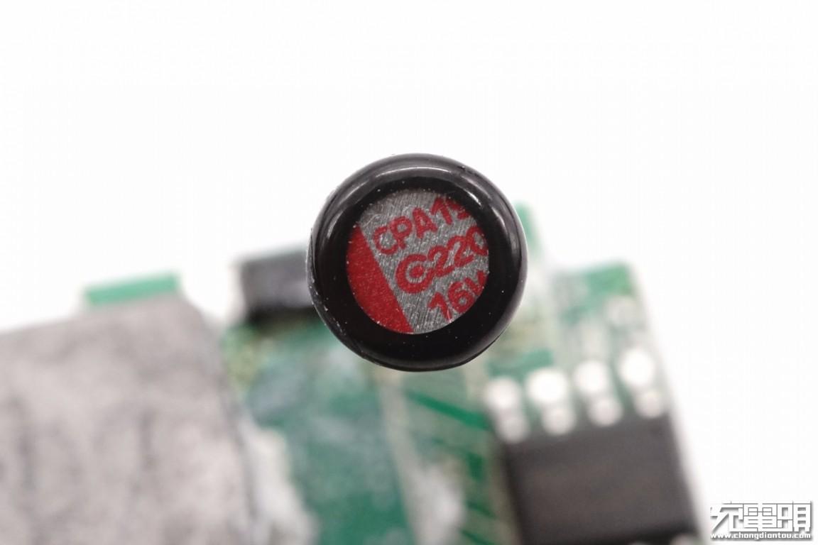 拆解报告:remax 22.5w快充二合一移动电源 - 知乎