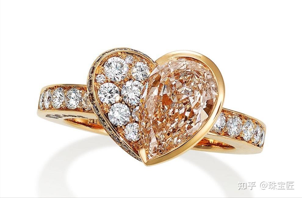 16亿浏览量爆火出圈时尚圈新顶流优雅高级的美拉德风珠宝真的美美美美